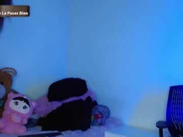 Instagram: @zpchherry live webcam