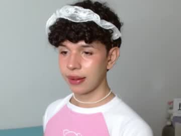 Watch Cuddly live webcam Cuddly live webcam