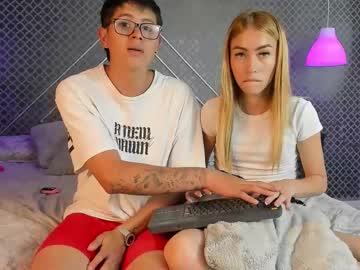 Evie & Denm live webcam