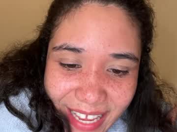 Kiss & Currency live webcam