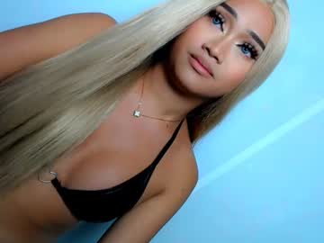 Watch chloe<3 live webcam chloe<3 live webcam