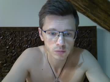 Andrew (independent model) live webcam