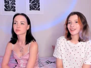 Watch πHello dear, we name Elisa and Elizabeth π live webcam πHello dear, we name Elisa and Elizabeth π live webcam