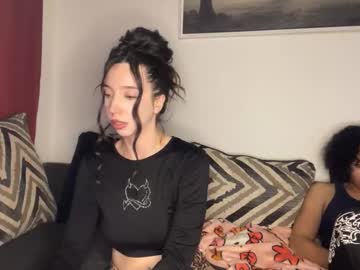 HIS LITTLE SLUT live webcam