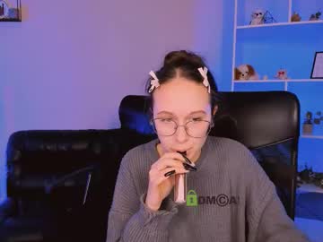 Little Niko 😼 Help me reach my goals live webcam