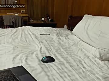 Fansly and Instagram - https://linktr.ee/orlandogollardo live webcam