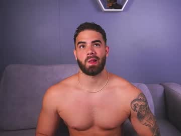 Paul Phoenix live webcam