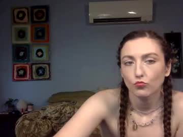 Lola Moonstone live webcam